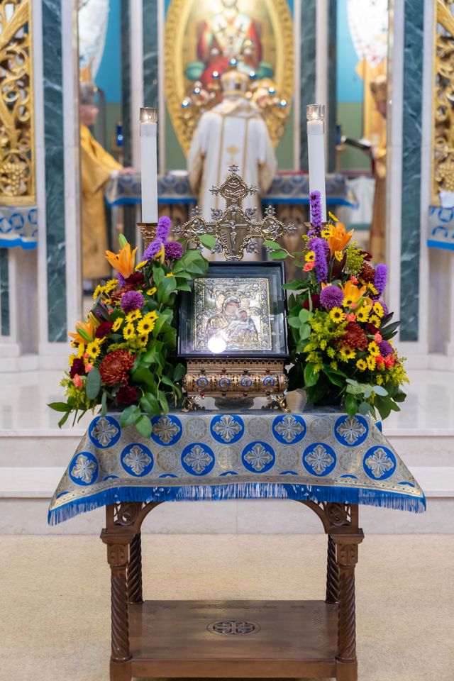 Tetrapod at St. Mary Byzantine Catholic Church